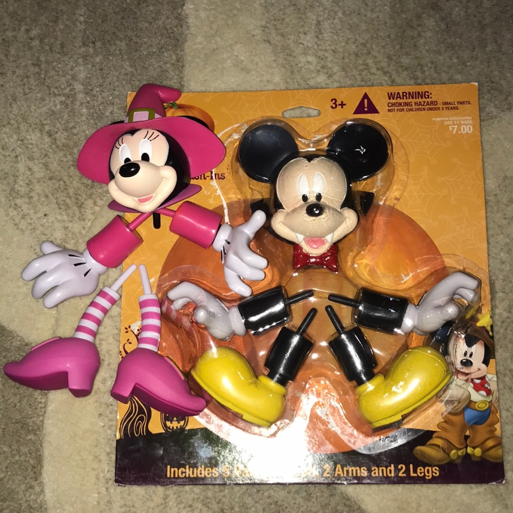 Halloween pumpkin Mickey and Minnie push-ins